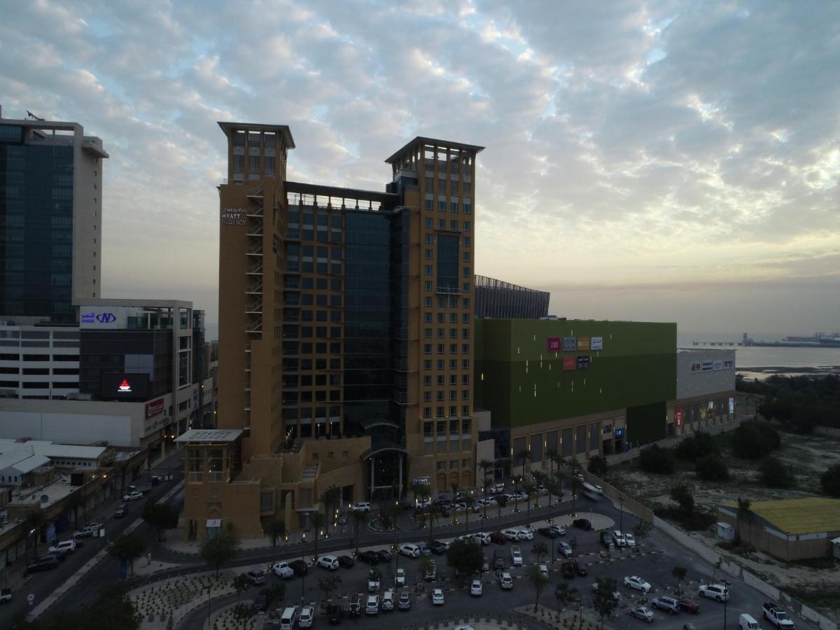Hyatt Regency Al Kout Mall Kuveyt Dış mekan fotoğraf The mall in 2016